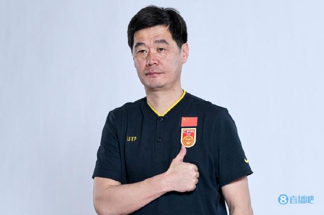 大胸美女黄漫扒衣服