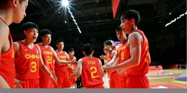 老师含紧一点h边走mp3